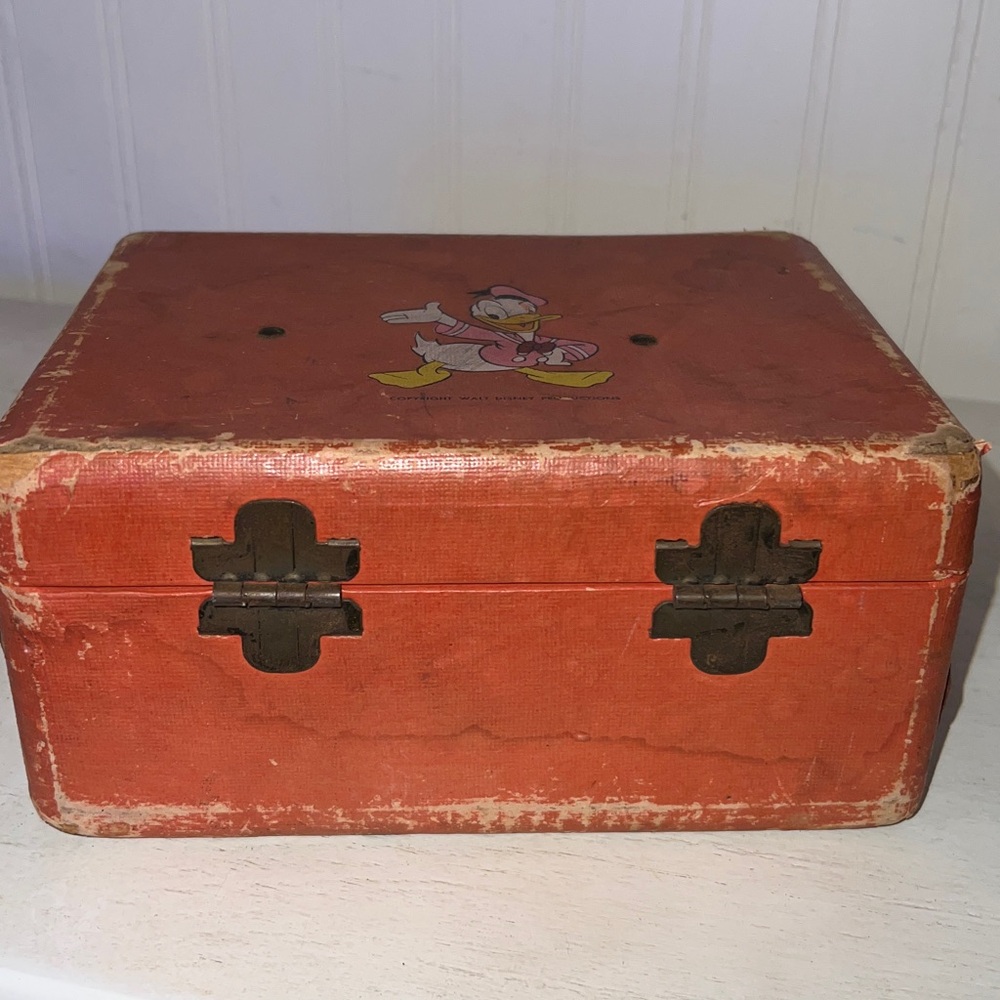 40s Walt Disney Productions WDP Mickey Donald Bambi wood & lucite carrying case - Picture 5 of 7